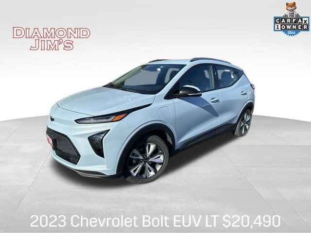 2023 Chevrolet Bolt EUV LT's photo