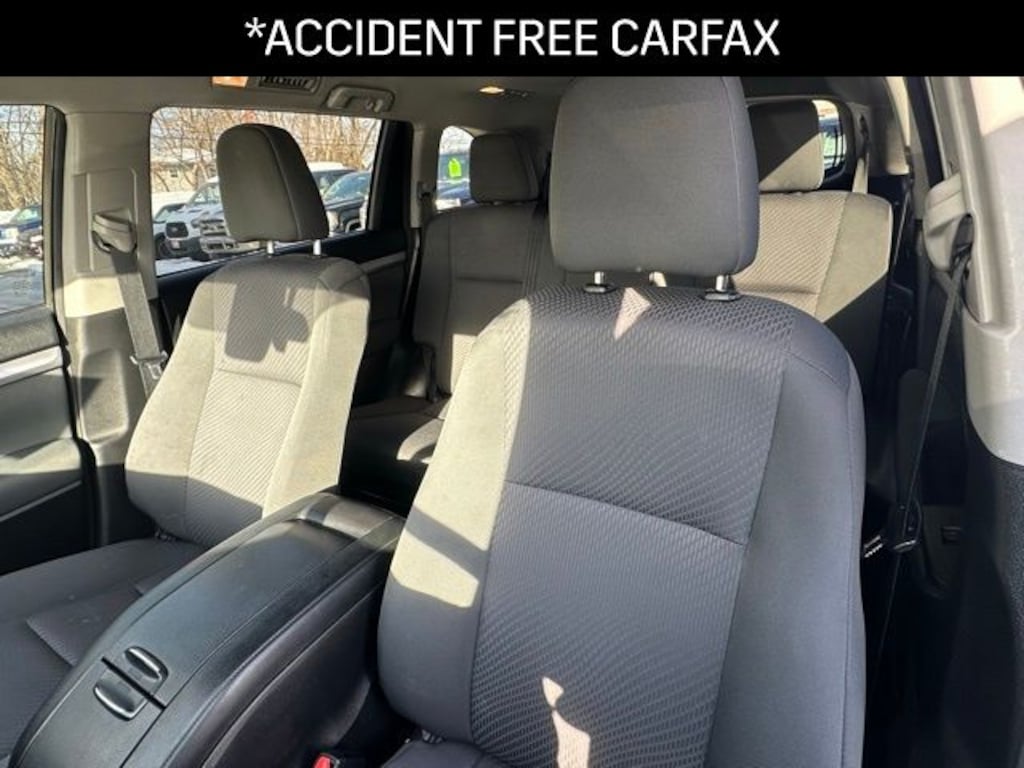 Used 2017 Toyota Highlander Hybrid LE V6 SUV