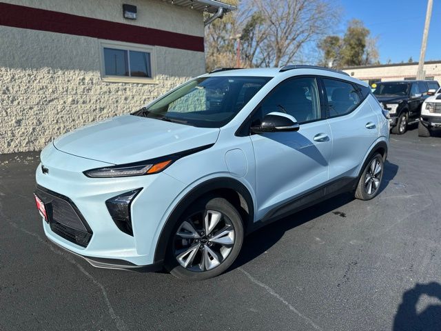 2023 Chevrolet Bolt EUV LT's photo