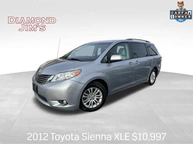 2012 Toyota Sienna Limited's photo