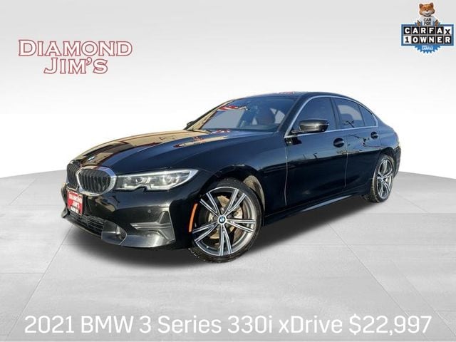 2021 BMW 3 Series 330i's photo