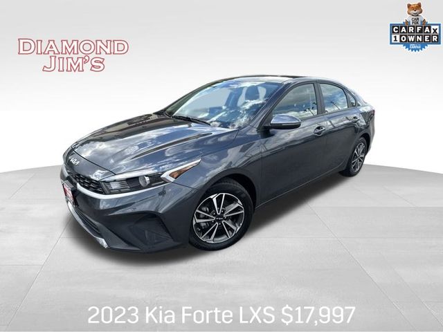 2023 Kia Forte LXS's photo
