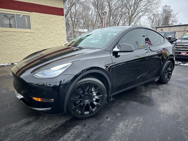 2021 Tesla Model Y Long Range's photo