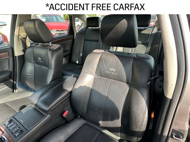 2008 Infiniti M45 Base photo 2