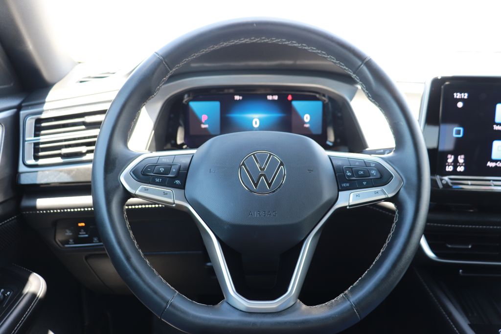 2025 Volkswagen Atlas Cross Sport SE w/Tech - Photo 17