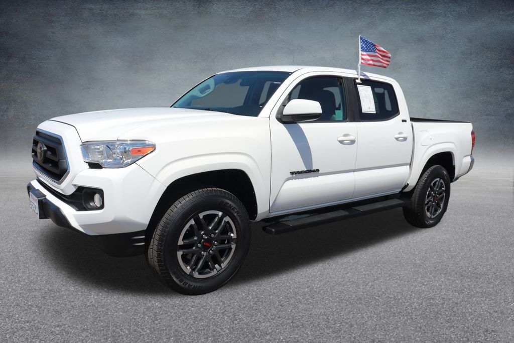 2021 Toyota Tacoma SR5 photo 3