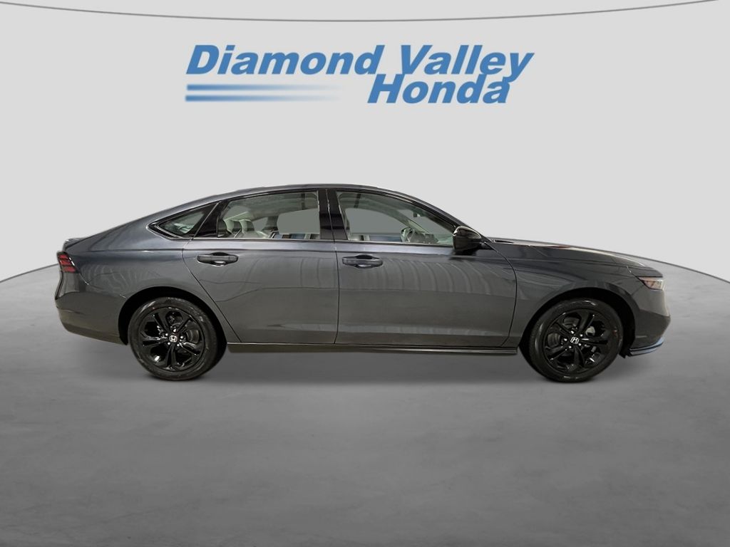 2025 Honda Accord SE photo 2