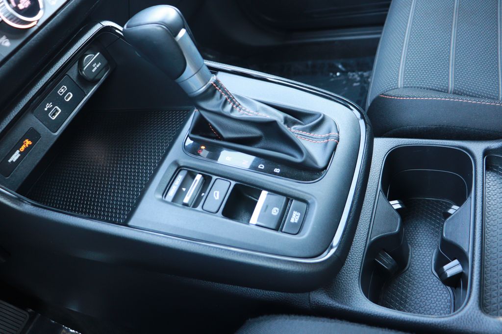 2025 Honda CR-V Sport - Photo 15