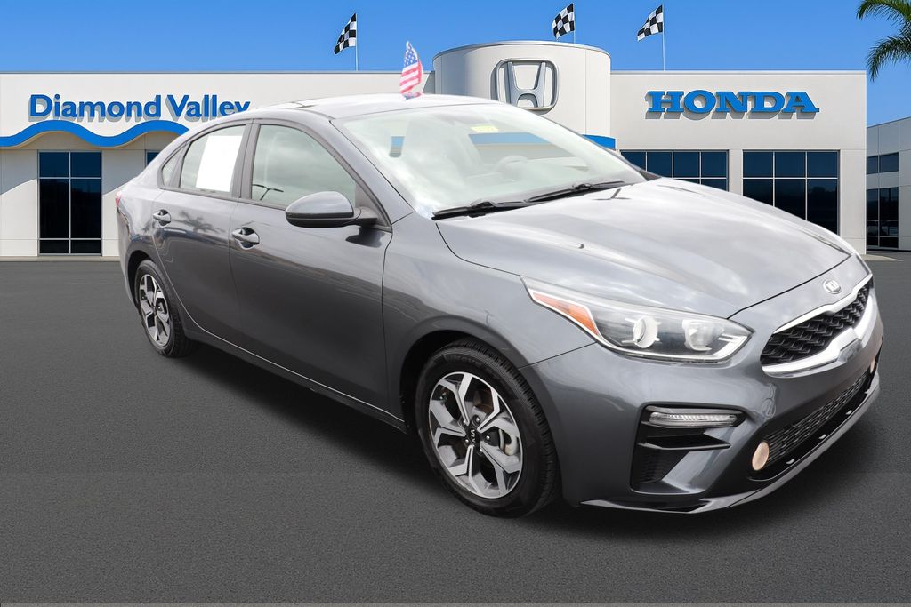 2020 Kia Forte LXS AT's photo