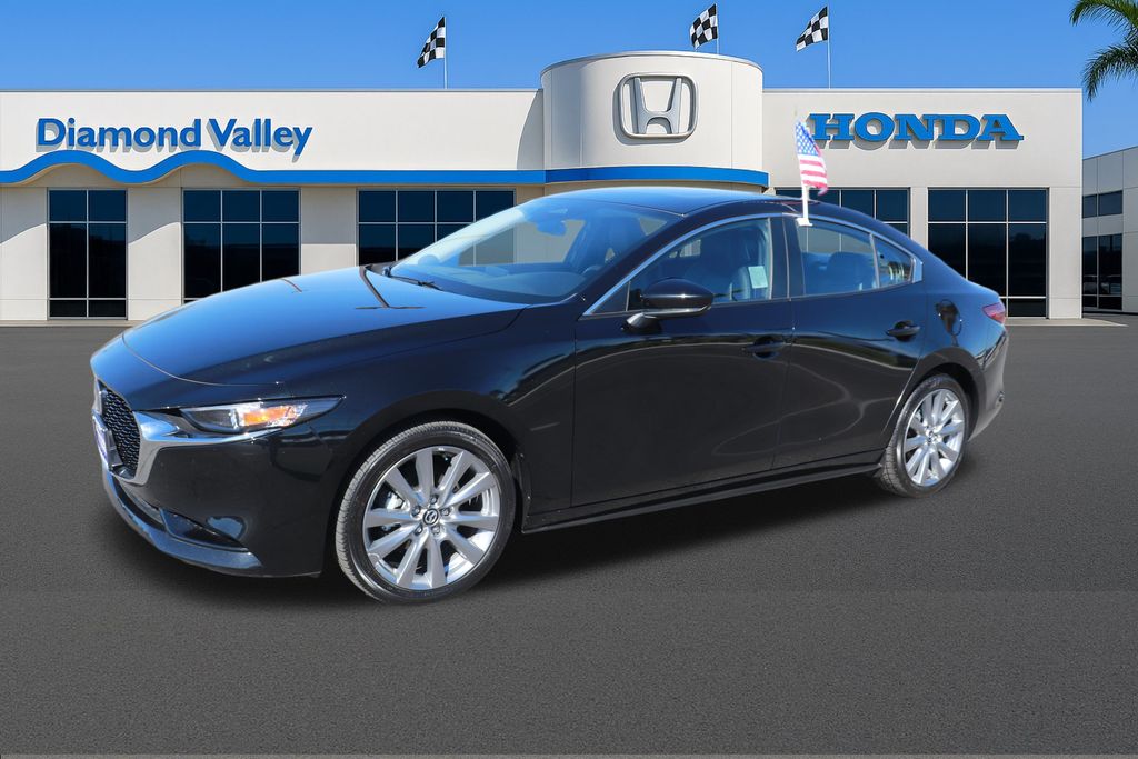 2025 Mazda Mazda3 Preferred photo 3