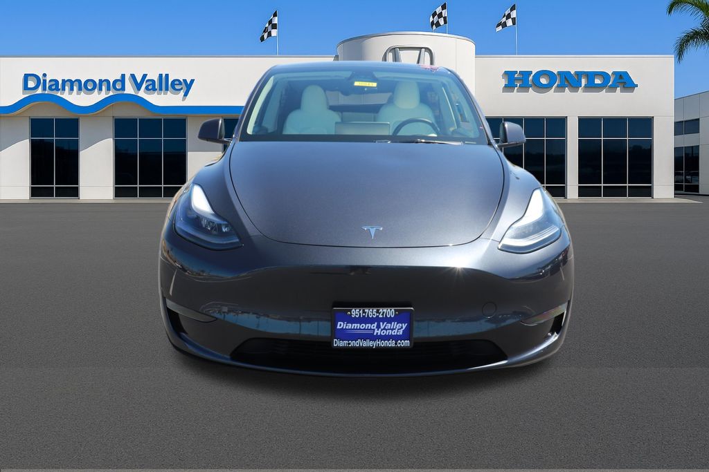 Used 2025 Tesla Model Y Long Range with VIN 7SAYGDED8SF315699 for sale in Hemet, CA