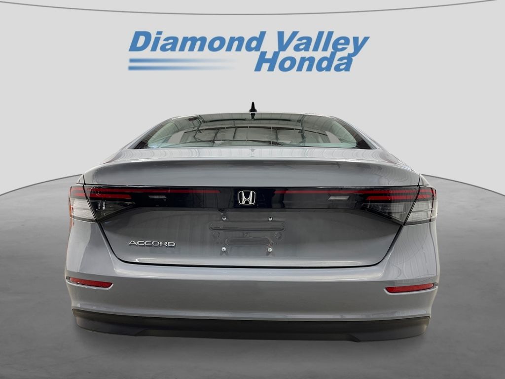 2025 Honda Accord SE photo 4