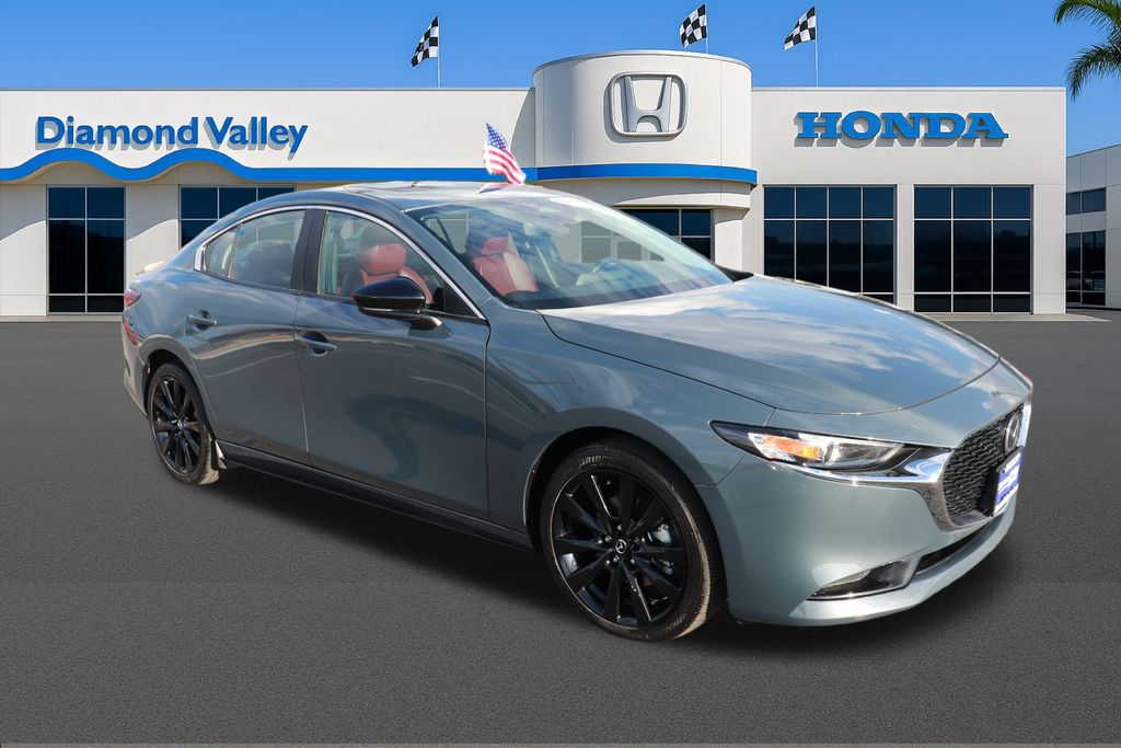 2025 Mazda Mazda3 Carbon Edition's photo