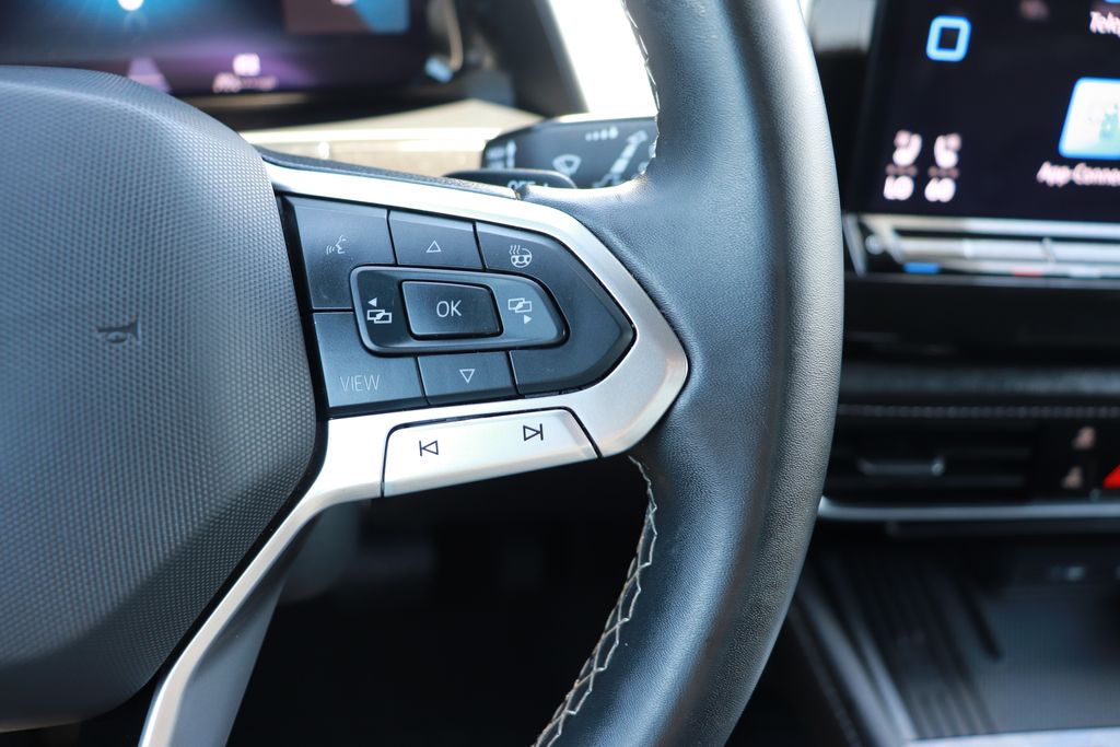 2025 Volkswagen Atlas Cross Sport SE w/Tech - Photo 19