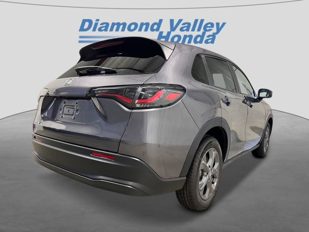 2026 Honda HR-V LX photo 3