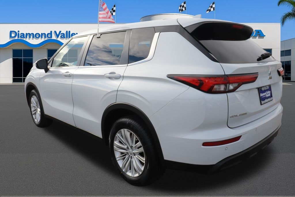 Used 2024 Mitsubishi Outlander ES SUV