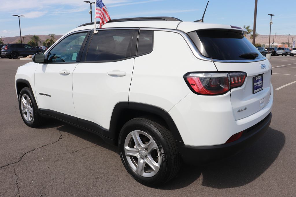 2023 Jeep Compass North Edition Latitude photo 4