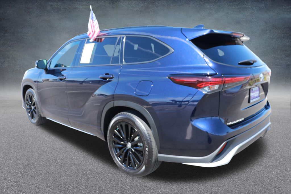 2024 Toyota Highlander XSE photo 4