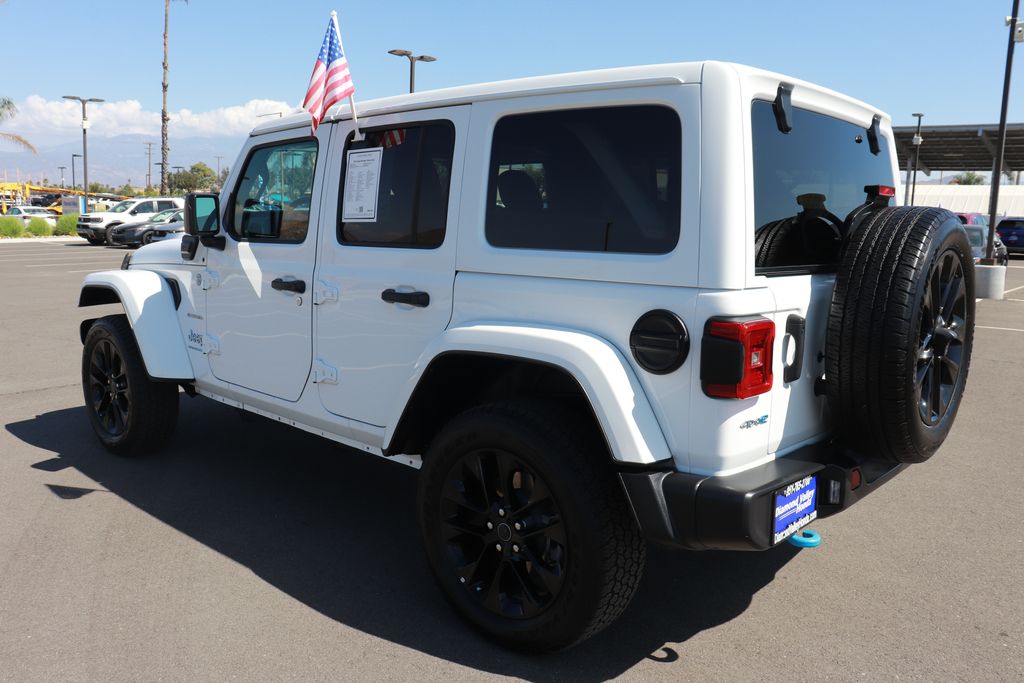 2024 Jeep Wrangler 4xe Sahara photo 4