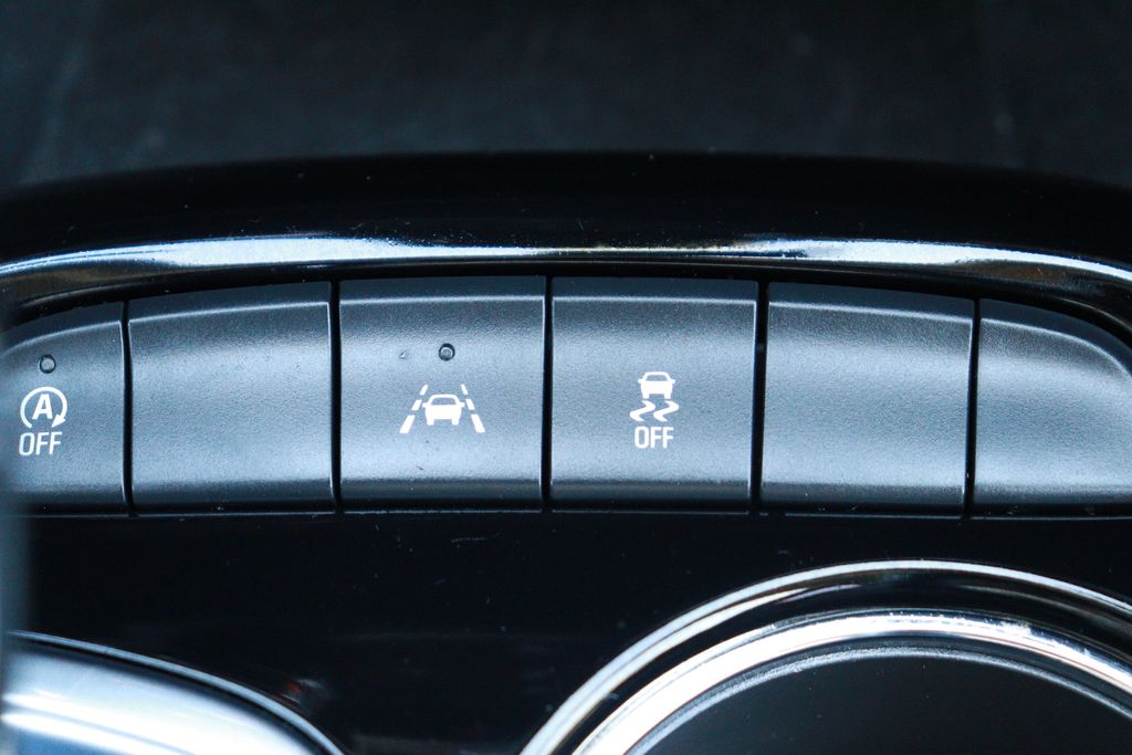 2025 Buick Encore GX Preferred - Photo 17