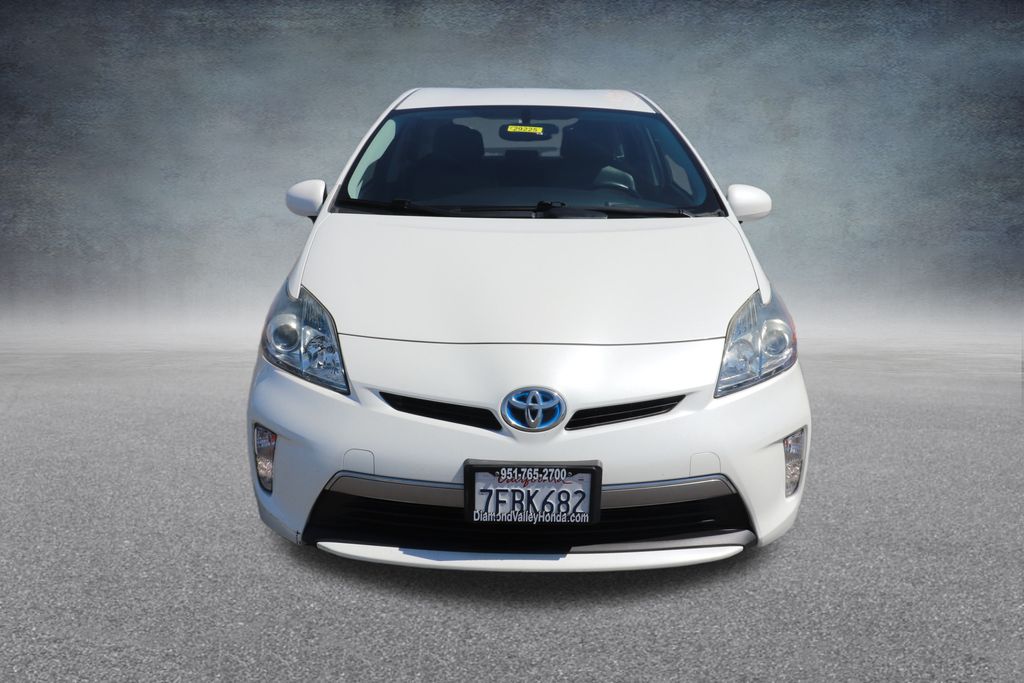 2014 Toyota Prius Plug-in photo 2