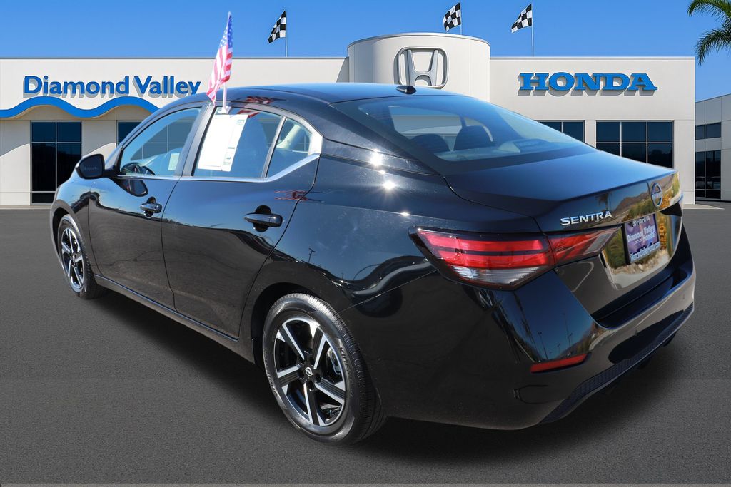 2025 Nissan Sentra SV photo 4