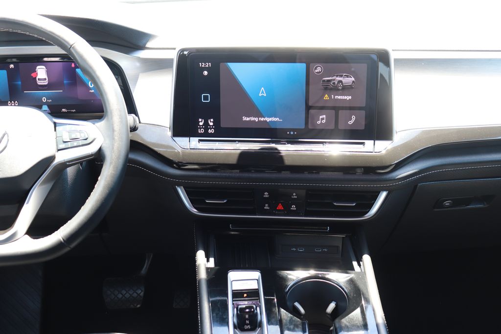 2025 Volkswagen Atlas Cross Sport SE w/Tech - Photo 14
