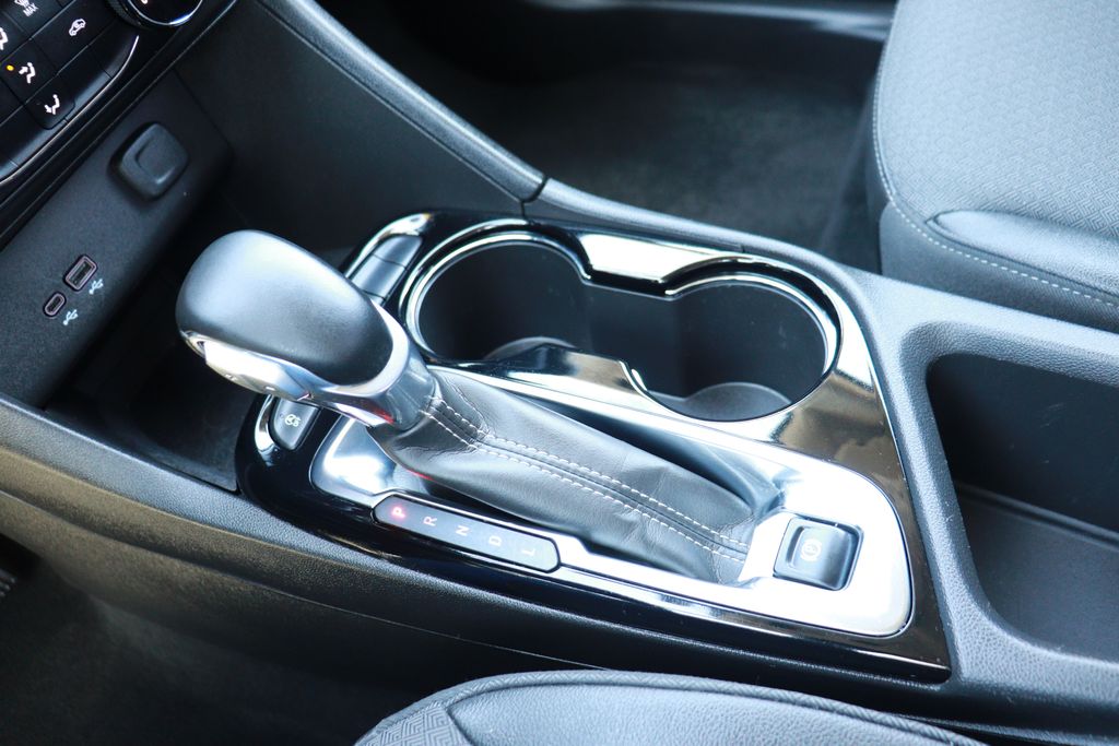 2025 Buick Encore GX Preferred - Photo 16