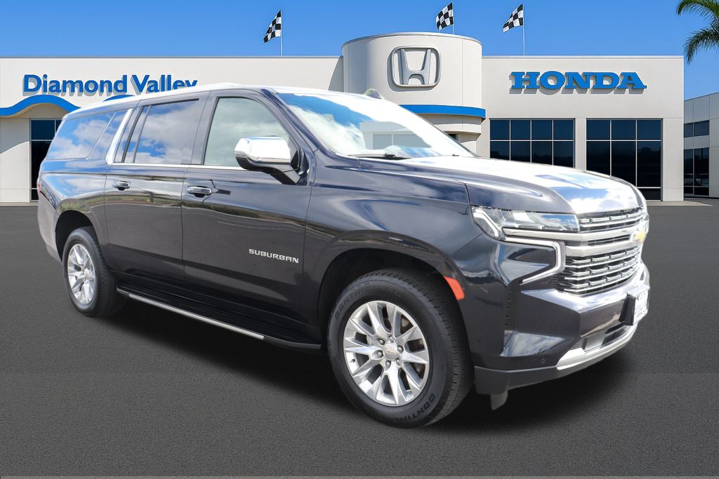 2023 Chevrolet Suburban Premier's photo