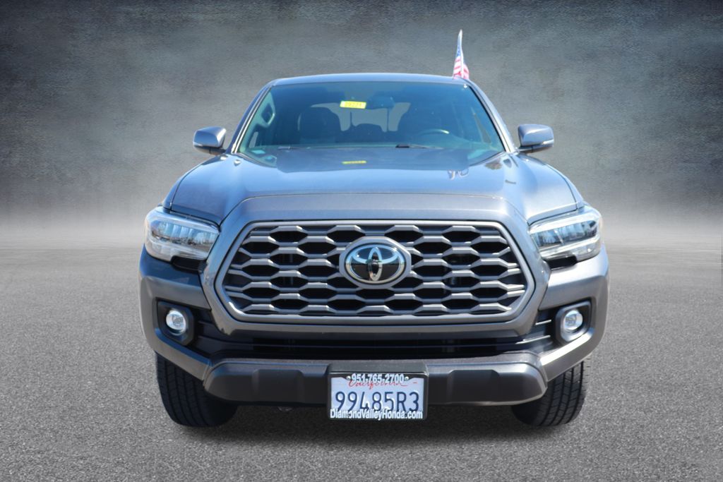 2023 Toyota Tacoma TRD V6 photo 2