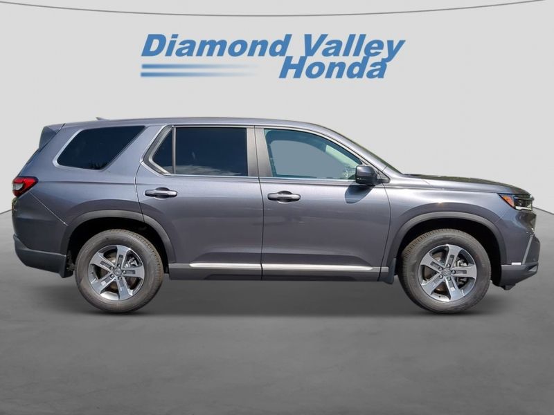 2025 Honda Pilot EX-L photo 2