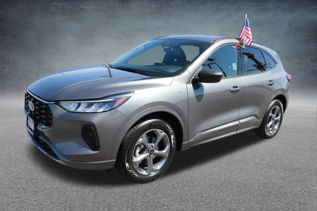 2024 Ford Escape ST-Line photo 3