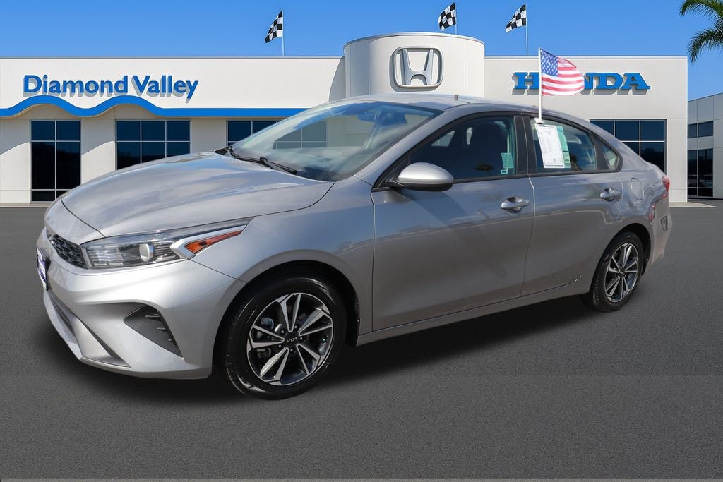 Used 2023 Kia Forte LXS Sedan