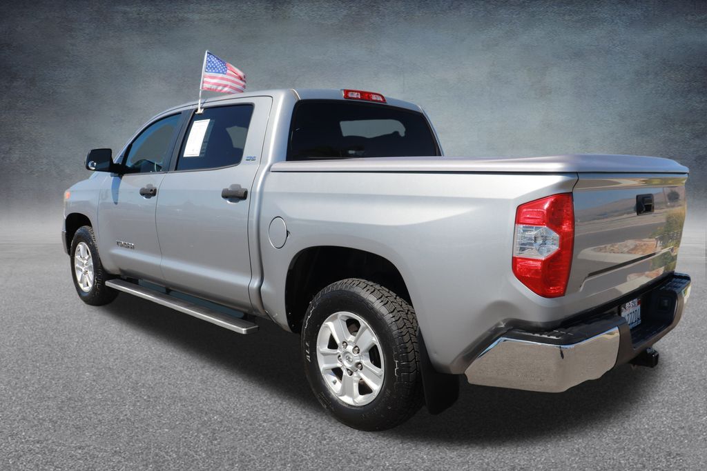 2017 Toyota Tundra SR5 photo 4