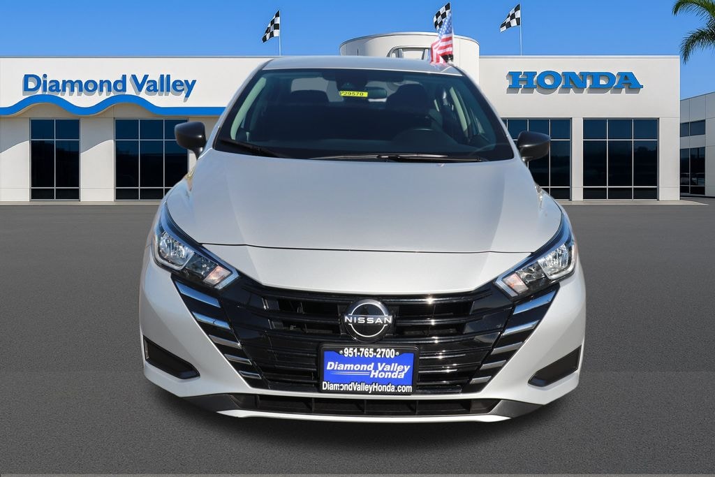 Used 2024 Nissan Versa 1.6 S Sedan