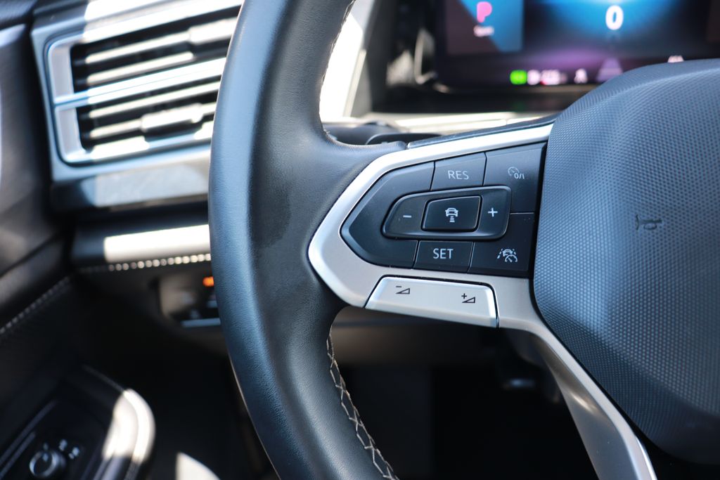 2025 Volkswagen Atlas Cross Sport SE w/Tech - Photo 18