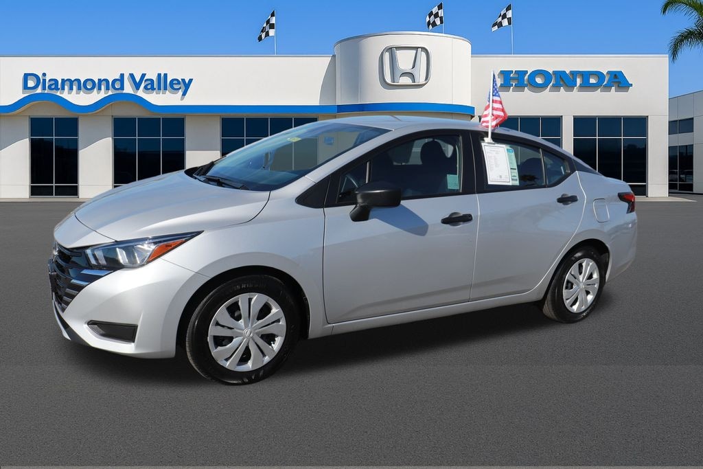 Used 2024 Nissan Versa 1.6 S Sedan