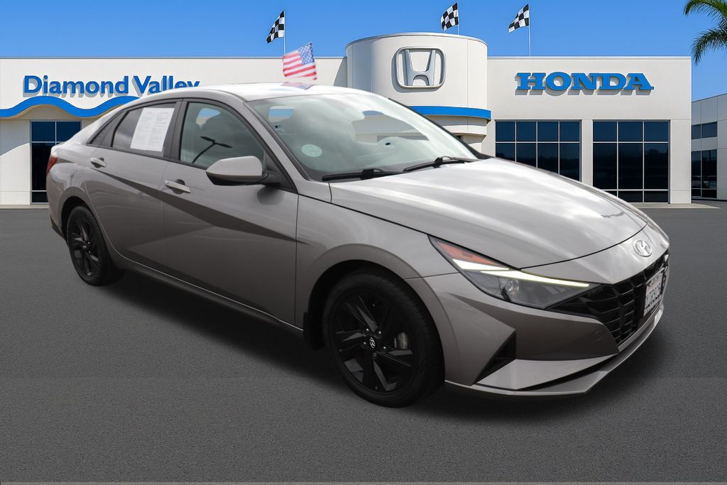 2022 Hyundai Elantra SEL