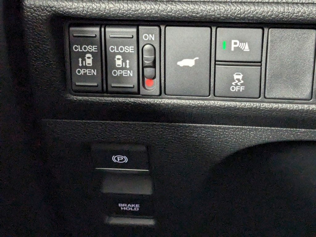 2026 Honda Odyssey Elite - Photo 12