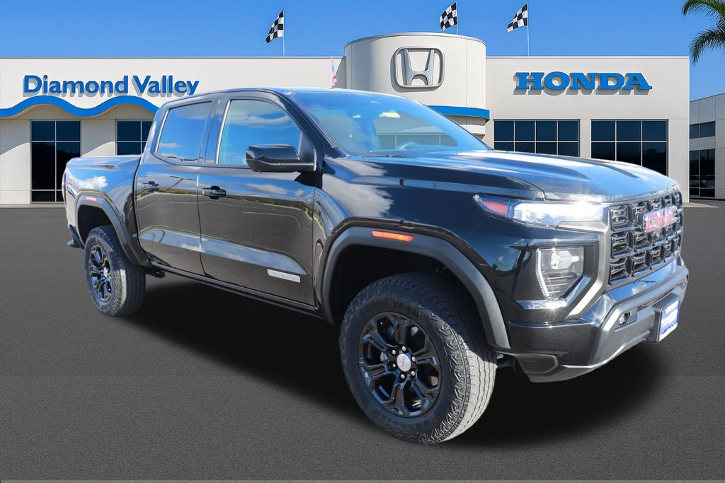 2023 GMC Canyon Elevation's photo