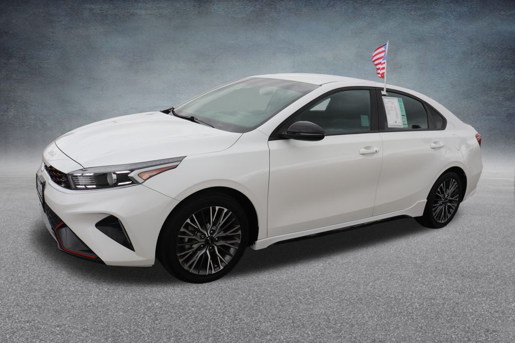2023 Kia Forte GT-Line photo 3