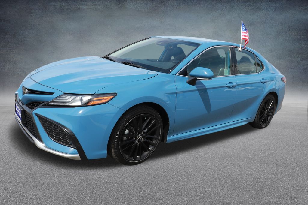 2023 Toyota Camry XSE photo 3