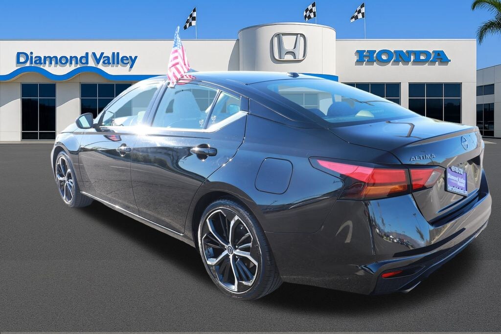 Used 2024 Nissan Altima 2.5 SR Sedan