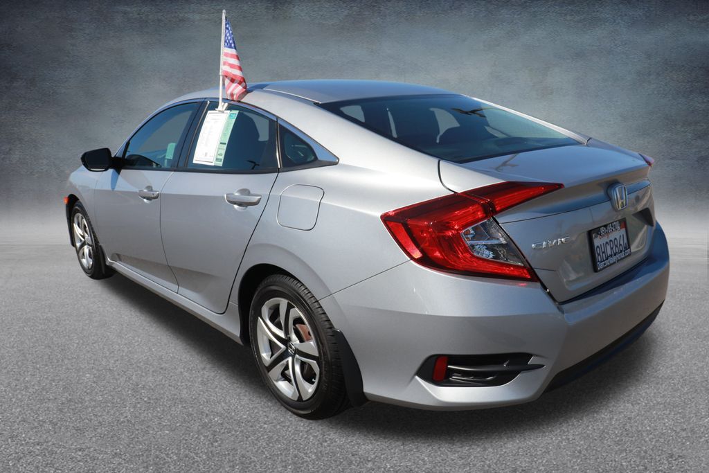 2018 Honda Civic LX photo 4