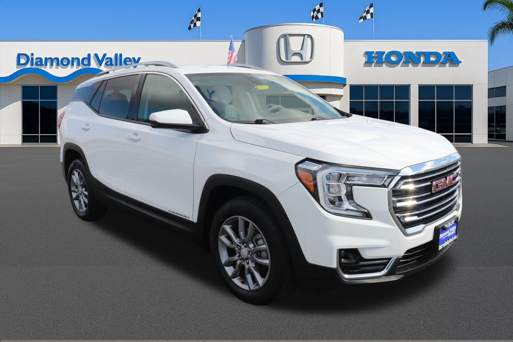 2024 GMC Terrain SLT's photo