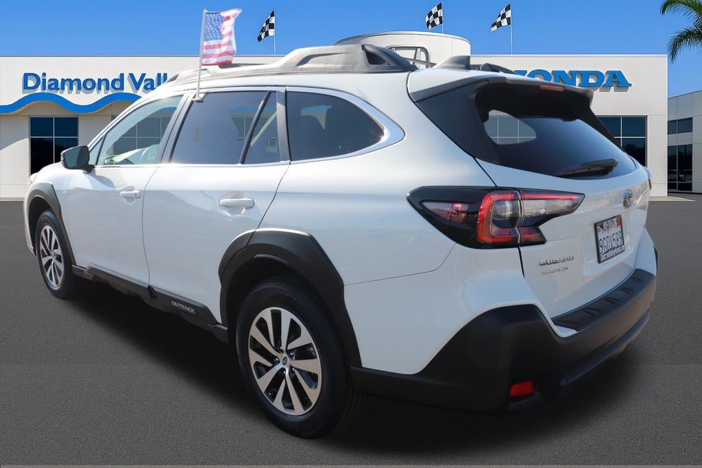 Used 2023 Subaru Outback Premium SUV