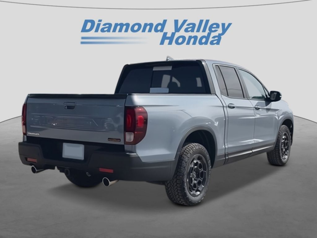 2025 Honda Ridgeline TrailSport photo 2