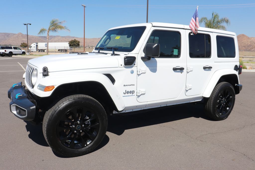 2024 Jeep Wrangler 4xe Sahara photo 3