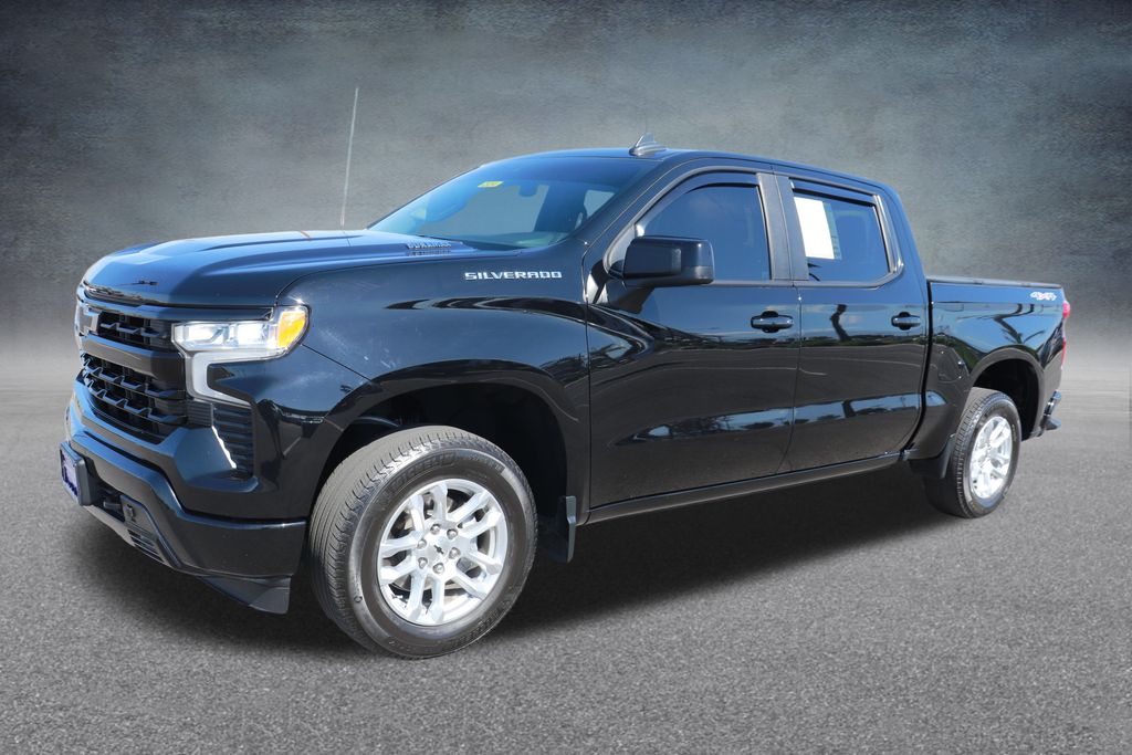 2023 Chevrolet Silverado 1500 RST photo 2