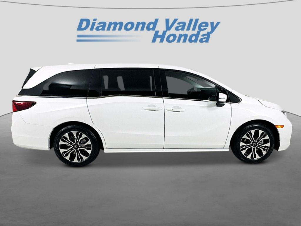 2026 Honda Odyssey Elite photo 2